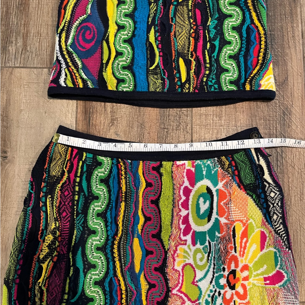 *SOLD* Vintage COOGI multicolor 2 piece Bodycon mini skirt and halter top dress - Picture 11 of 16